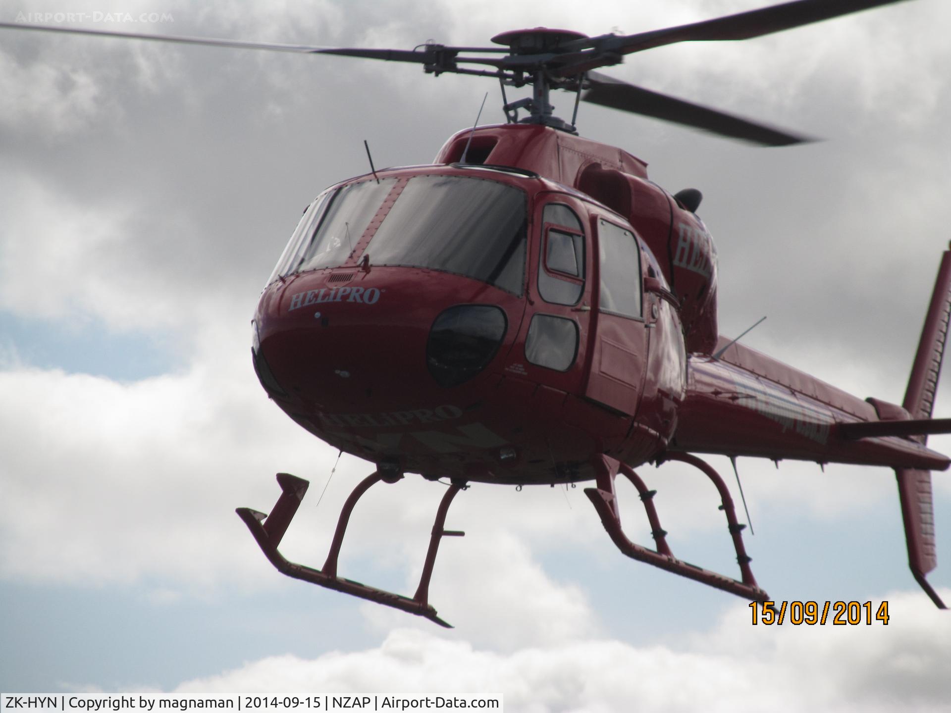 ZK-HYN, Aerospatiale AS-355F-1 Ecureuil 2 C/N 5286, lifted off