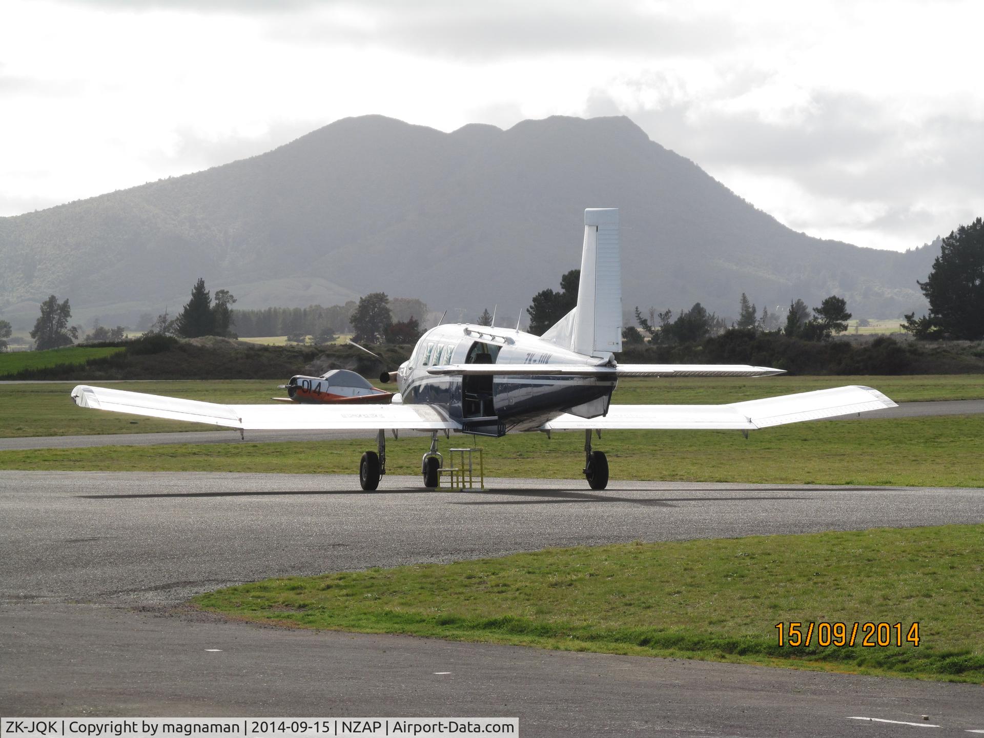 ZK-JQK, Pacific Aerospace 750XL C/N 118, skydive machine at Taupo