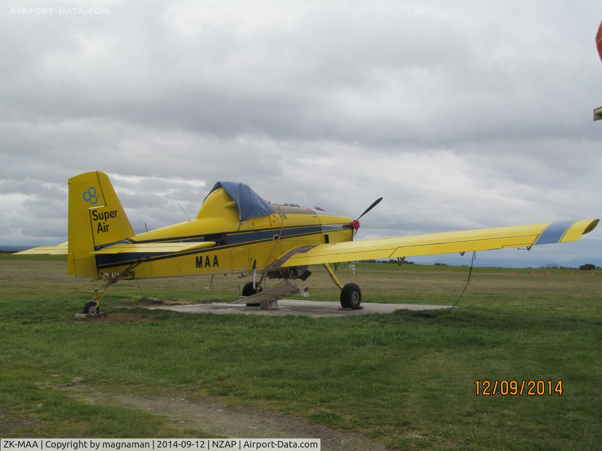 ZK-MAA, Air Tractor AT-502B C/N 502B-2579, nice yellow aggy