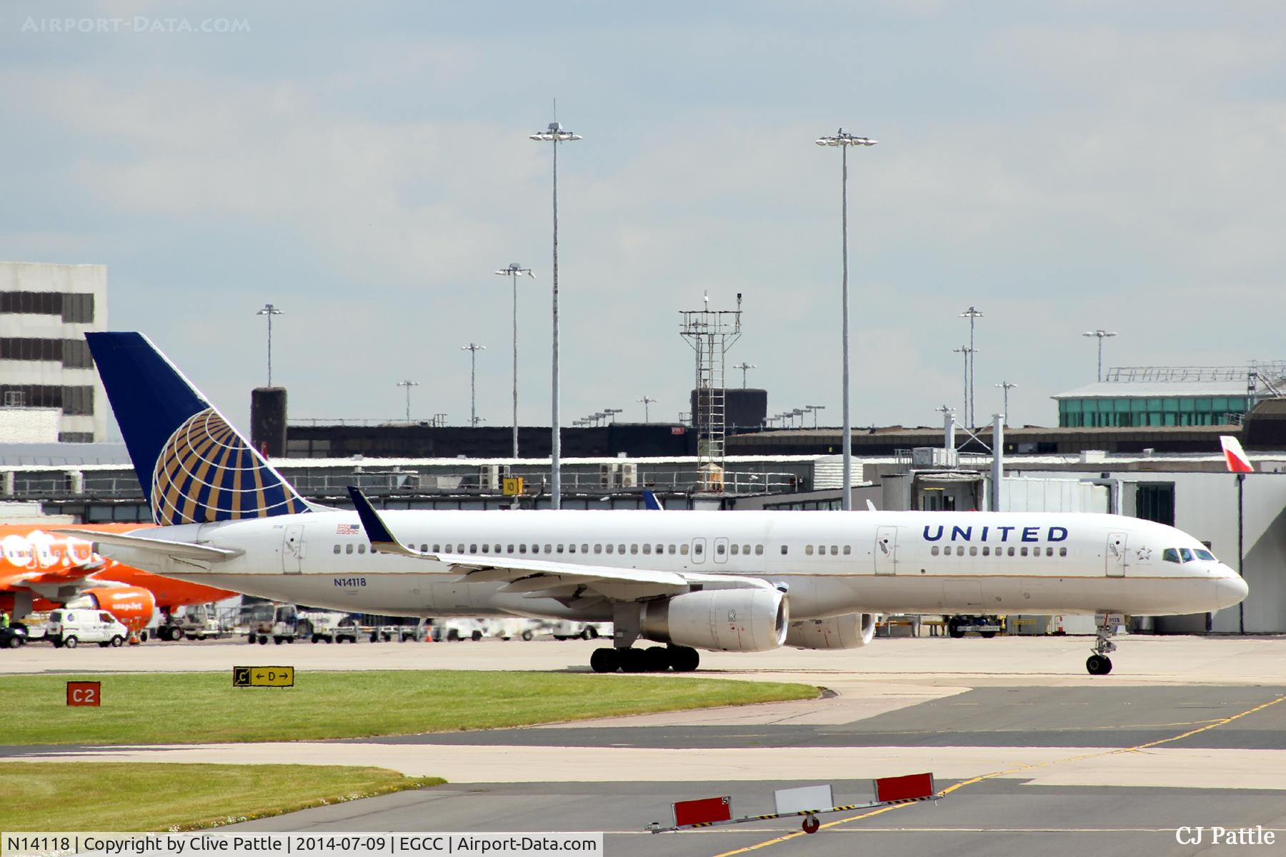 N14118, 1997 Boeing 757-224 C/N 27560, Departure from the gate at EGCC