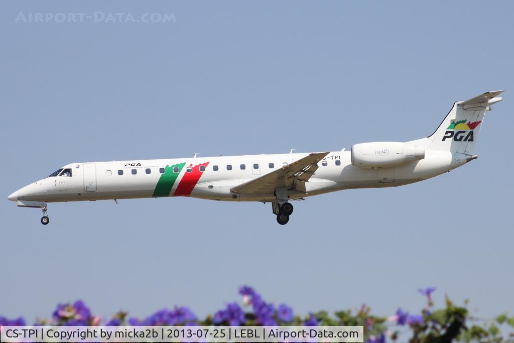 CS-TPI, 1997 Embraer EMB-145EP (ERJ-145EP) C/N 145031, Landing