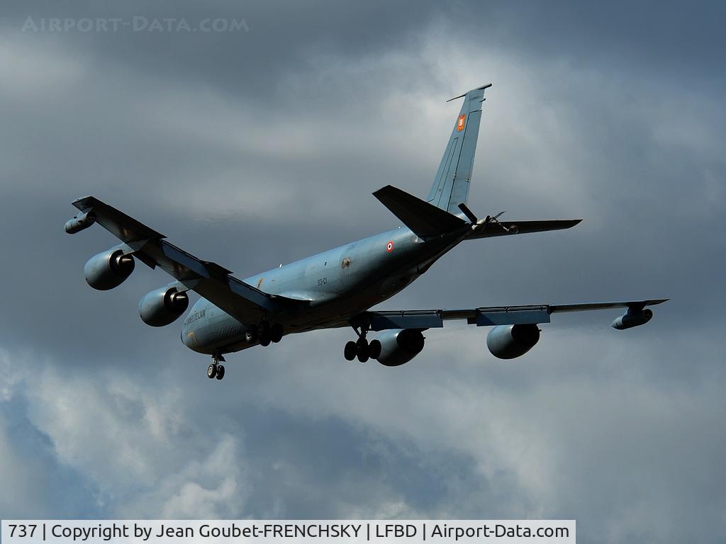 737, 1964 Boeing C-135FR Stratotanker C/N 18697, FAF landing 23