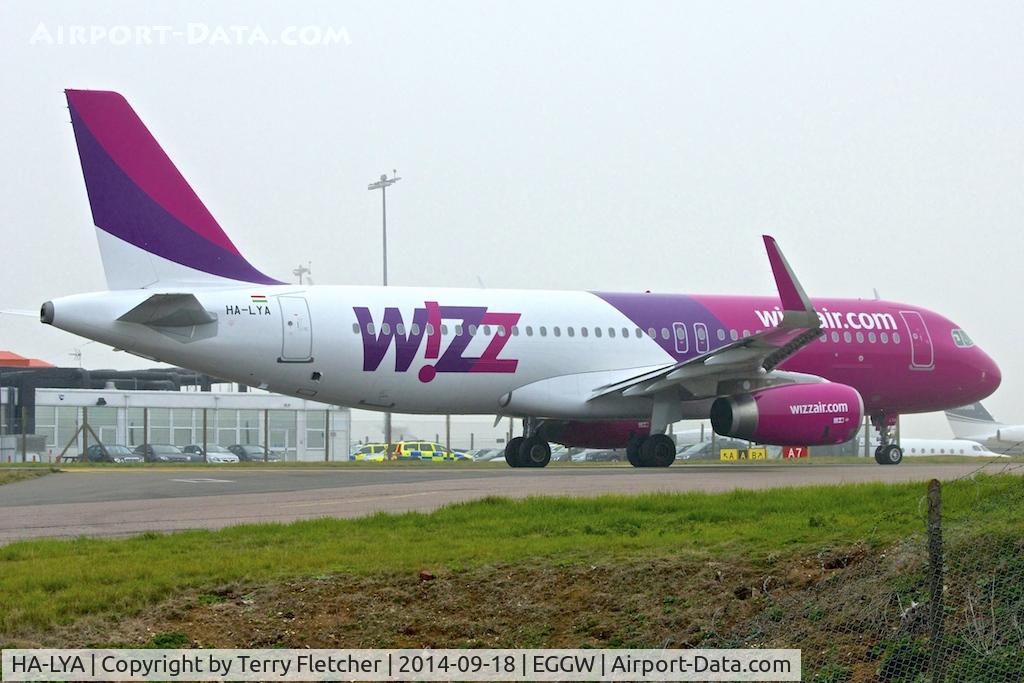 HA-LYA, 2014 Airbus A320-232 C/N 6077, Wizz Air at Luton