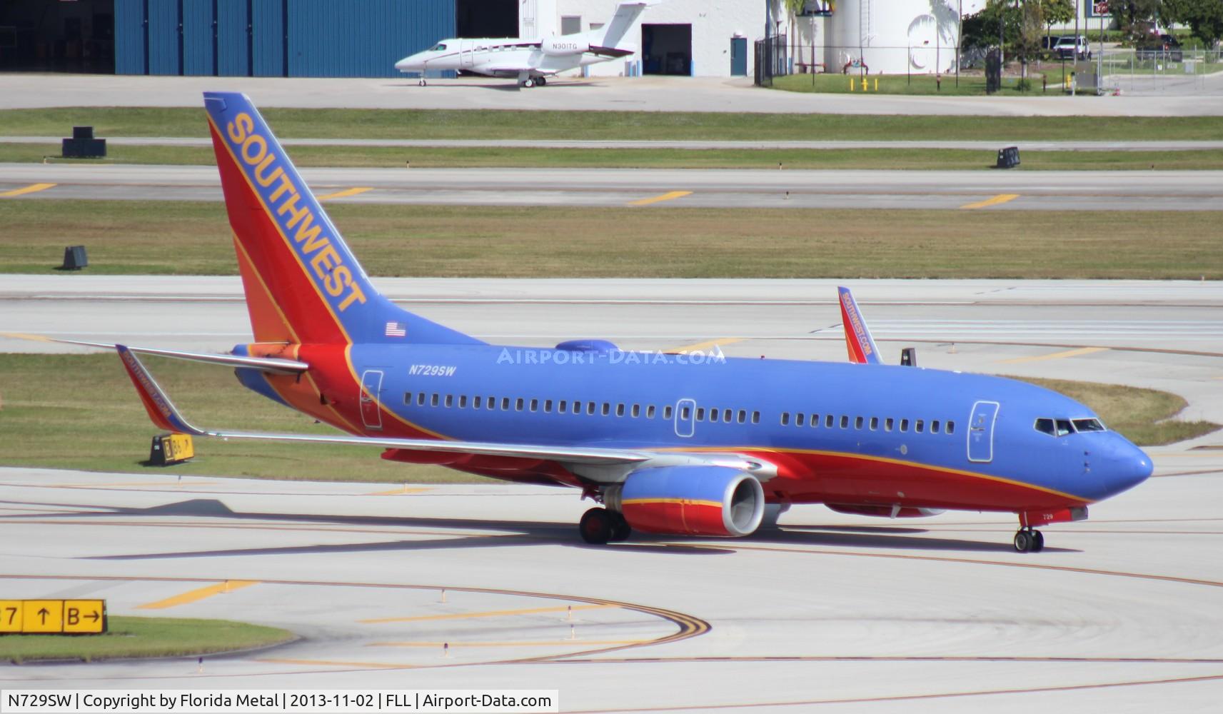 N729SW, 1999 Boeing 737-7H4 C/N 27861, Southwest 737-700
