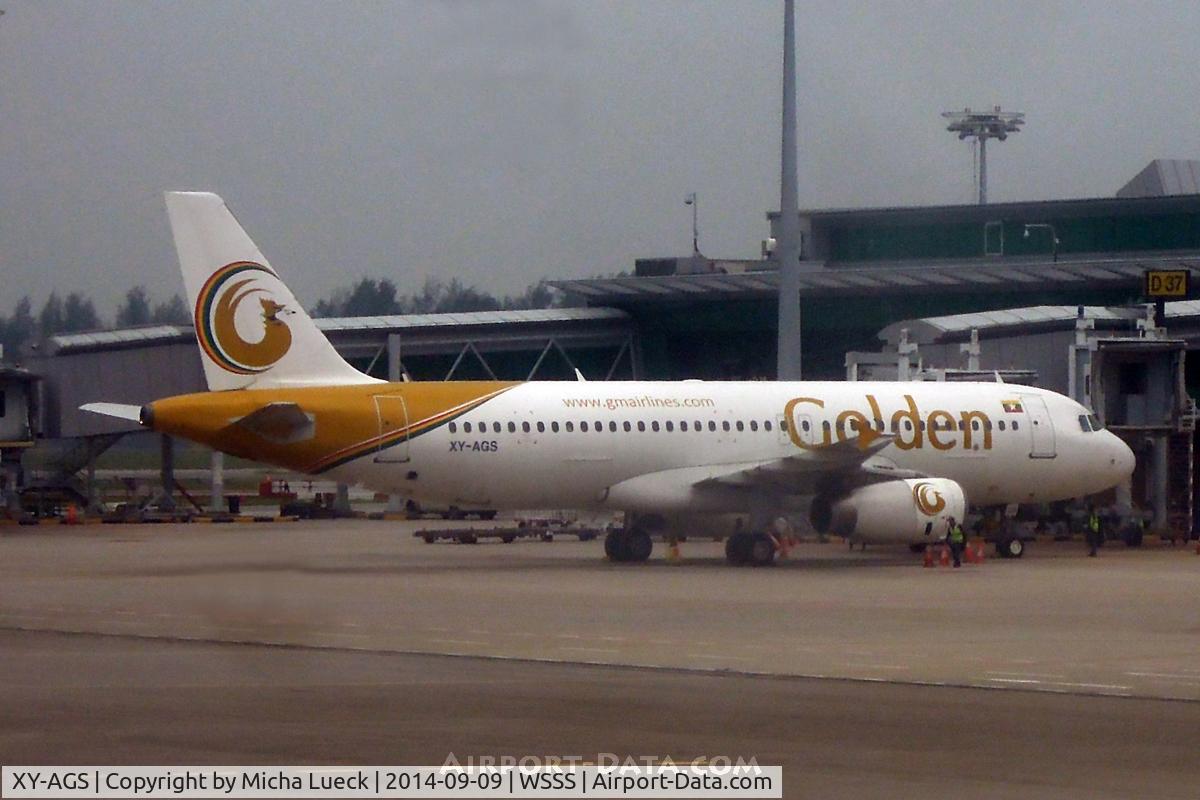 XY-AGS, 2001 Airbus A320-232 C/N 1407, At Changi