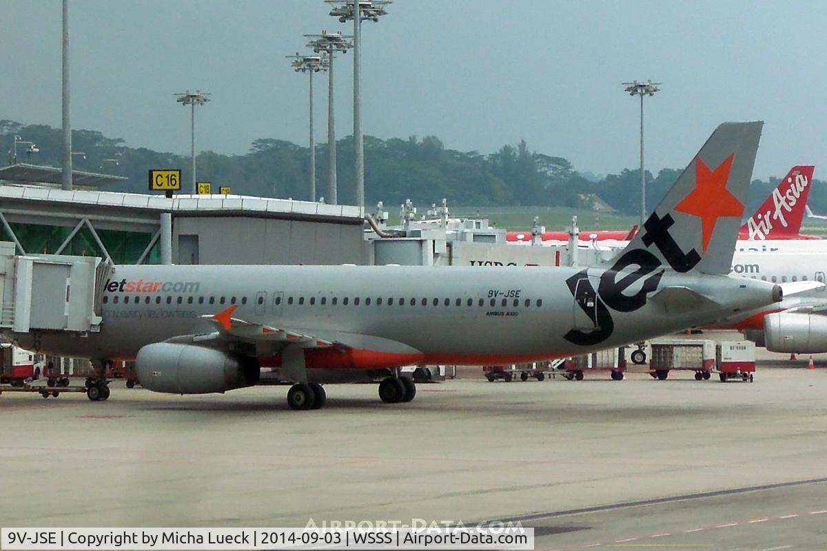 9V-JSE, 2005 Airbus A320-232 C/N 2423, At Changi