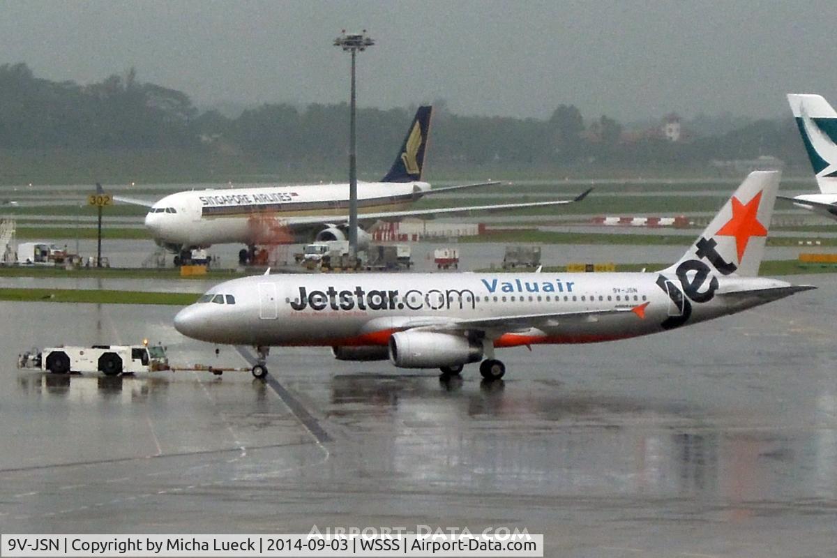 9V-JSN, 2011 Airbus A320-232 C/N 4914, At Changi