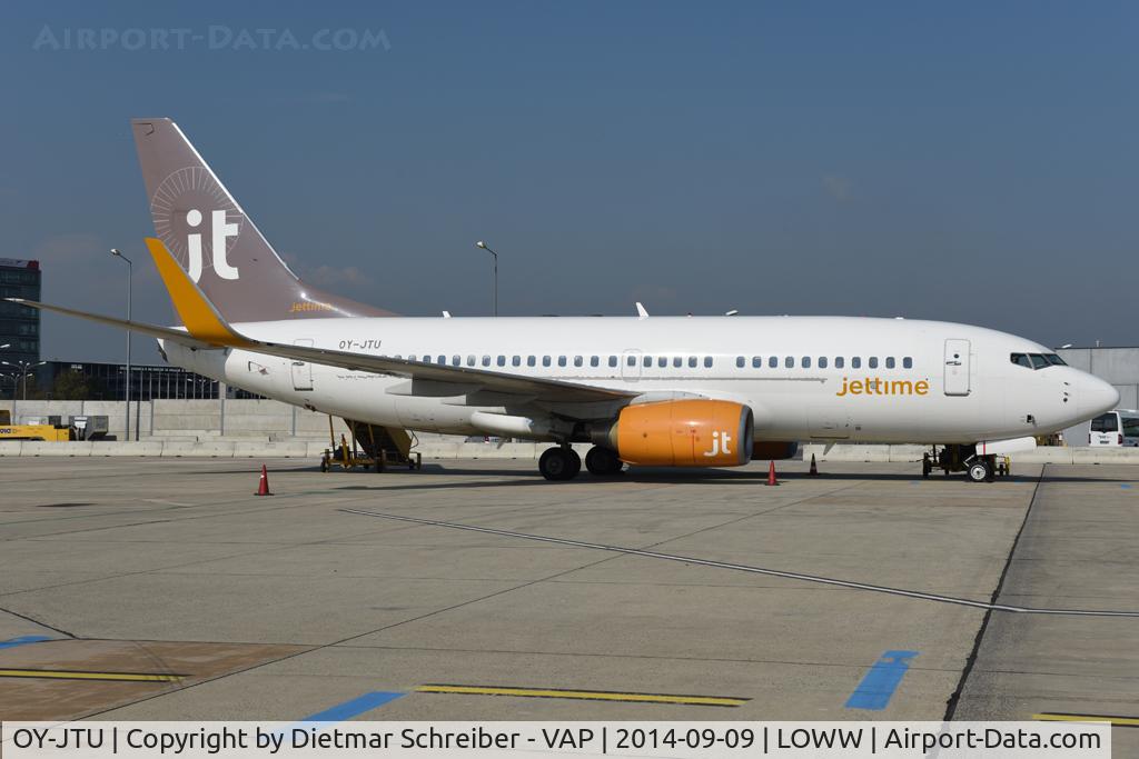 OY-JTU, 1999 Boeing 737-7L9 C/N 28010, Jettime Boeing 737-700