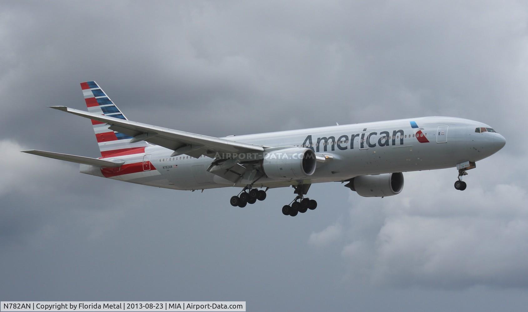 N782AN, 2000 Boeing 777-223 C/N 30003, American 777-200