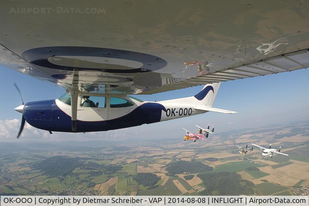 OK-OOO, Cessna R182 II Skylane RG C/N R182-01281, Cessna 182