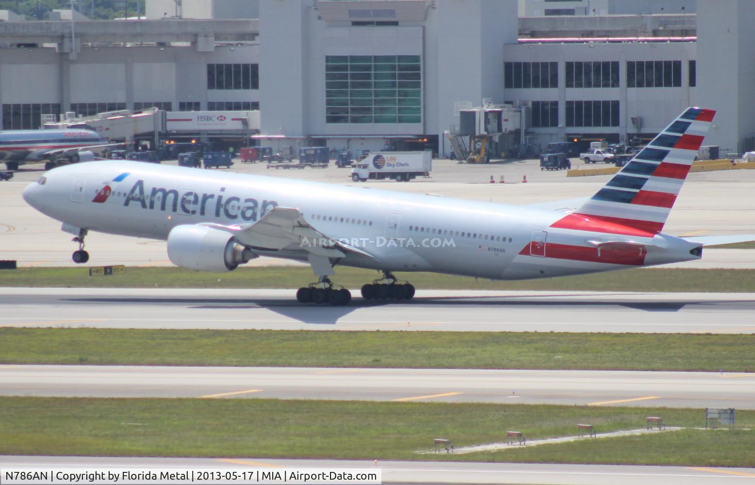 N786AN, 2000 Boeing 777-223 C/N 30250, American 777-200