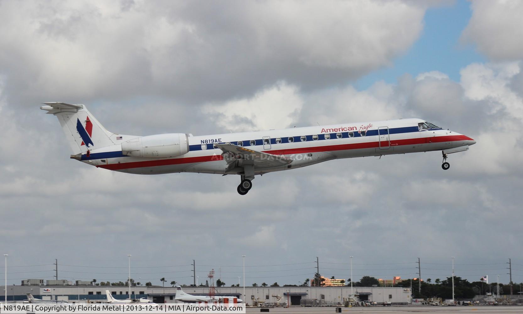 N819AE, 2002 Embraer ERJ-140LR (EMB-135KL) C/N 145566, Eagle E140