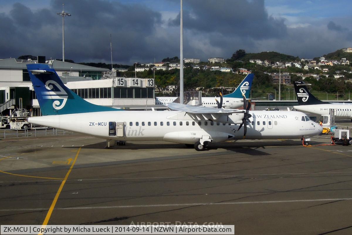 ZK-MCU, 2000 ATR 72-212A C/N 632, At Wellington
