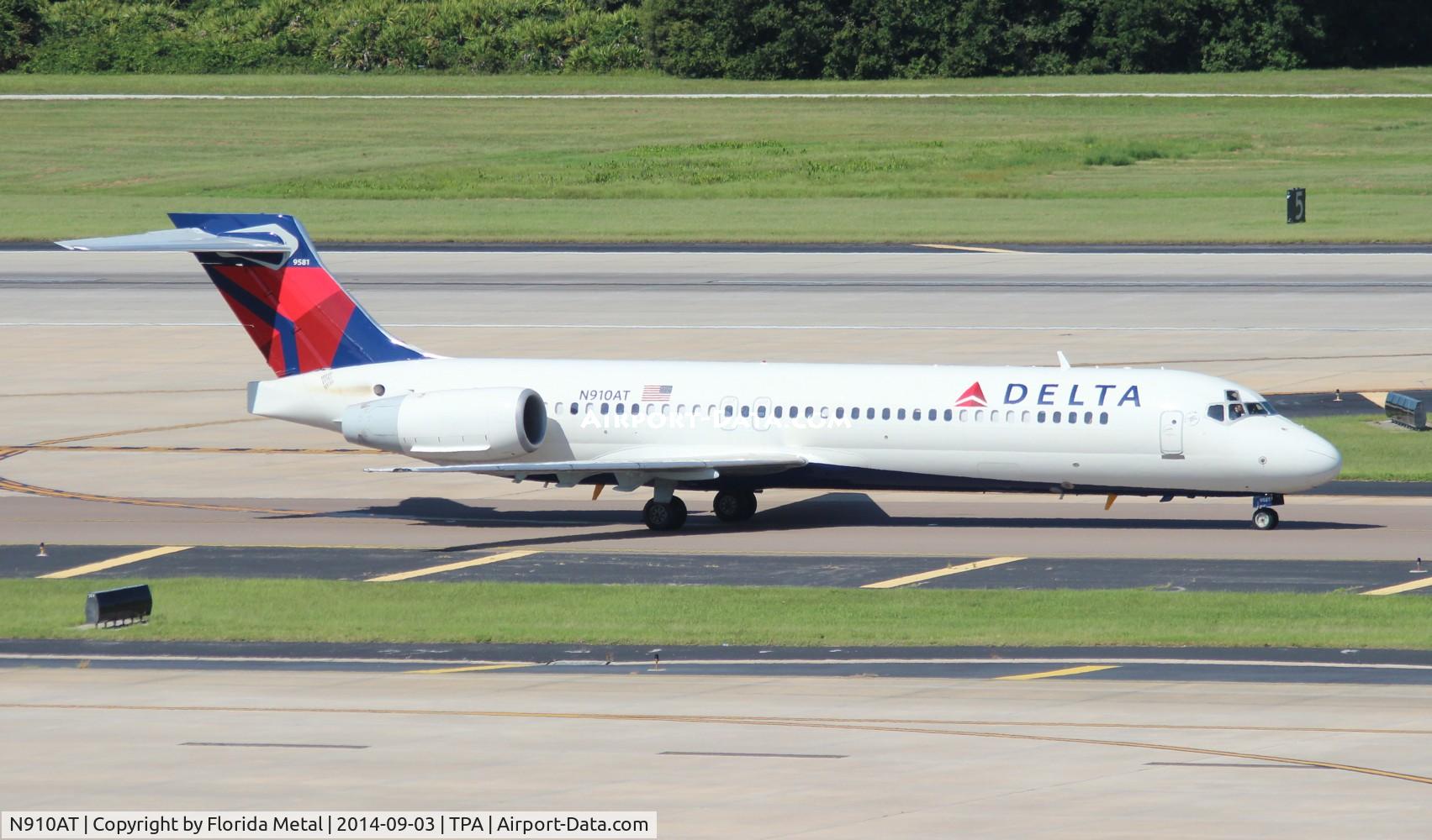 N910AT, 2001 Boeing 717-200 C/N 55086, Delta 717-200