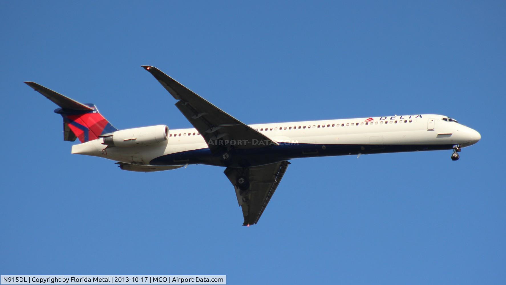 N915DL, 1988 McDonnell Douglas MD-88 C/N 49546, Delta MD-88