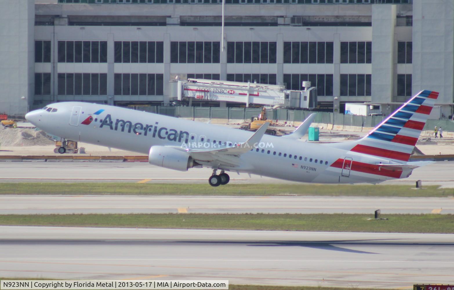 N923NN, 2013 Boeing 737-823 C/N 31167, American 737-800