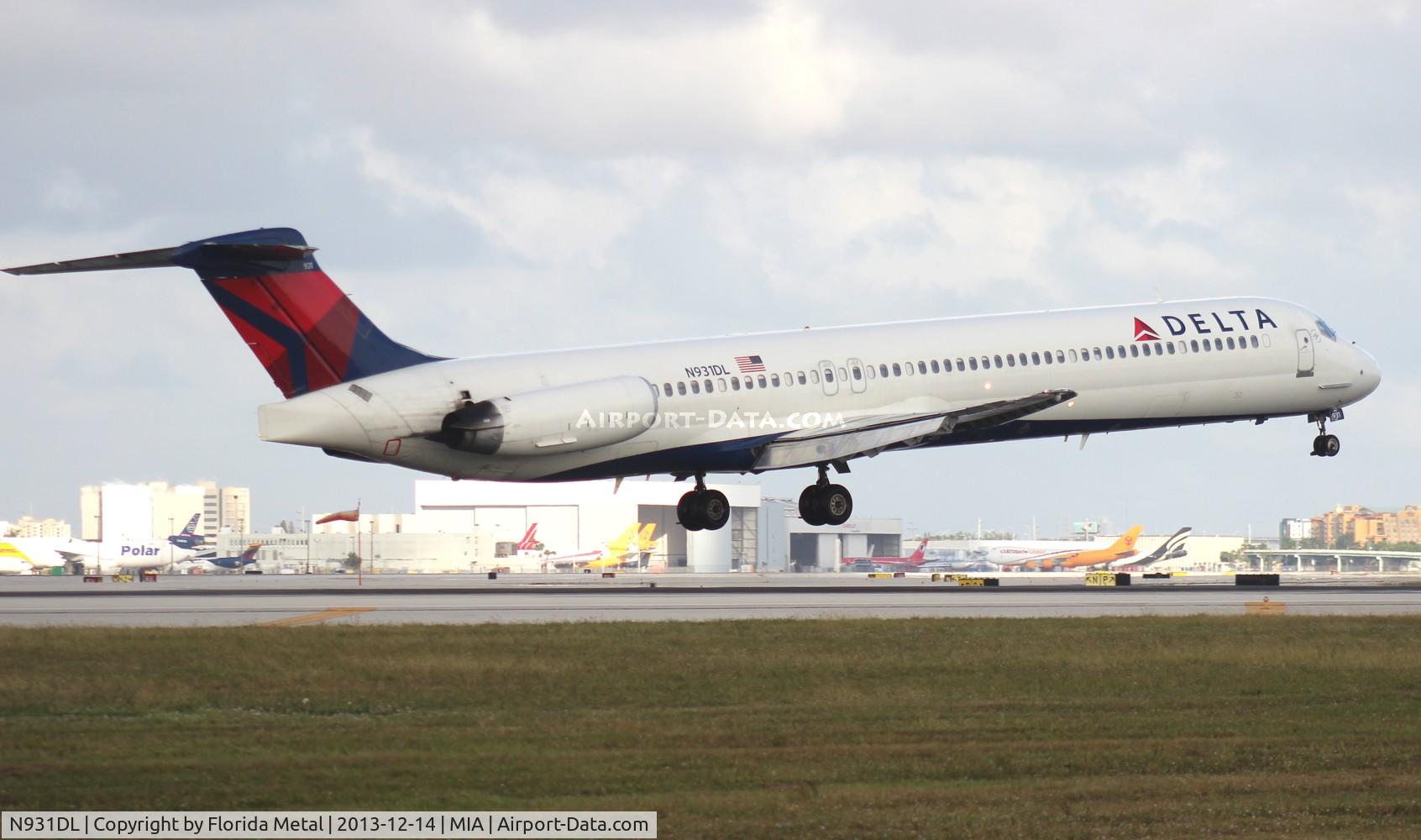 N931DL, 1988 McDonnell Douglas MD-88 C/N 49718, Delta MD-88
