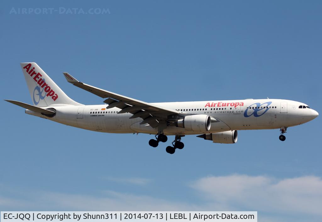 EC-JQQ, 2006 Airbus A330-202 C/N 749, Landing rwy 25R