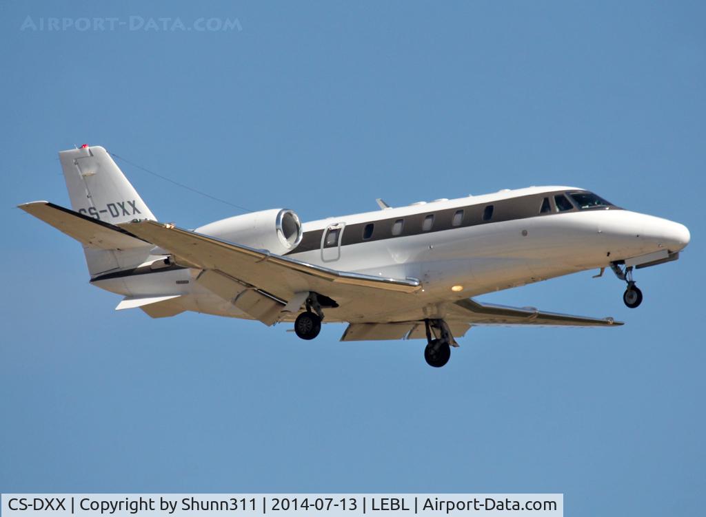 CS-DXX, 2008 Cessna 560XL Citation XLS C/N 560-5789, Landing rwy 25R