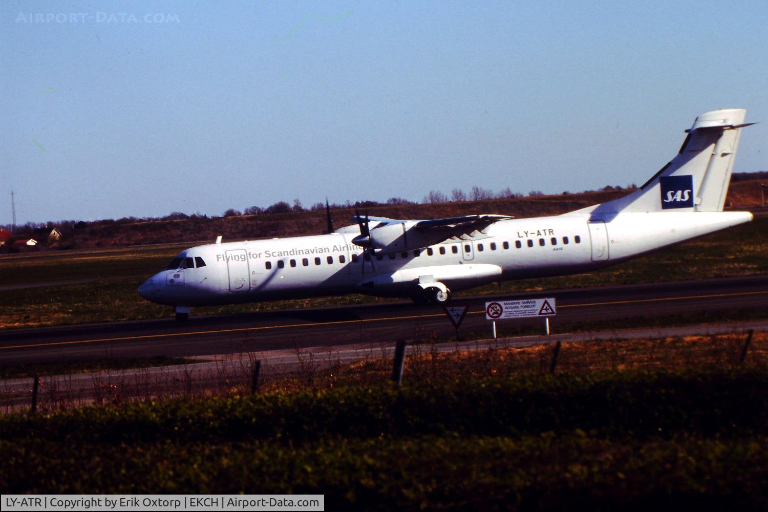 LY-ATR, 1990 ATR 72-201 C/N 162, LY-ATR in 2008-05 when operated on behalf of SAS