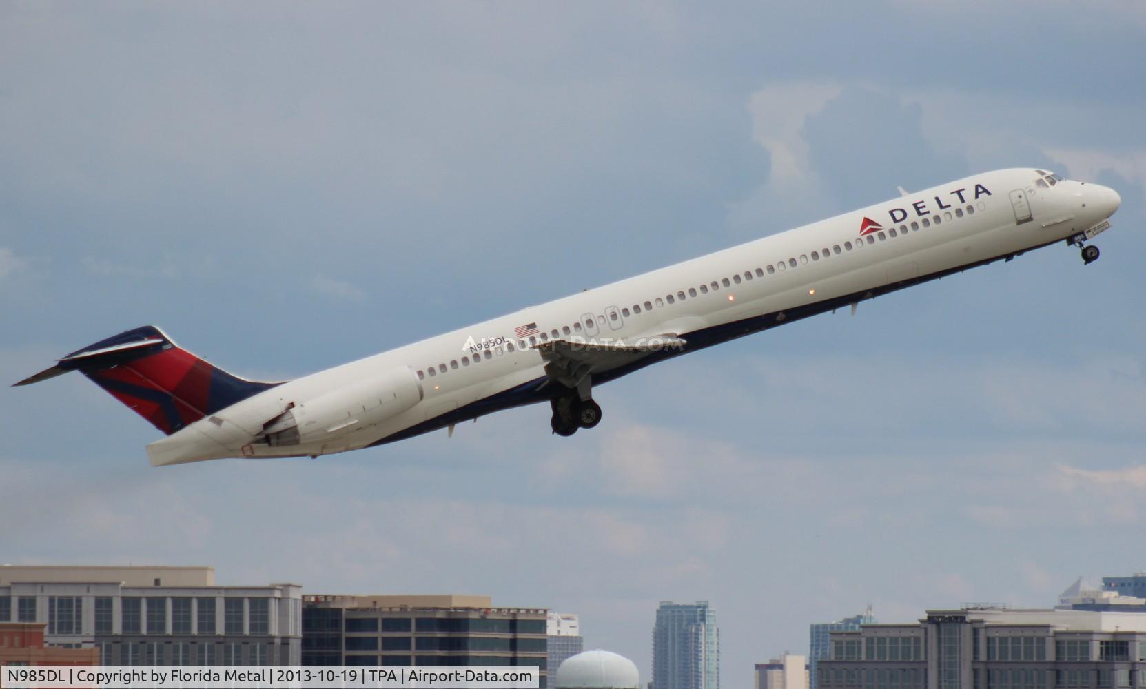 N985DL, 1991 McDonnell Douglas MD-88 C/N 53312, Delta MD-88