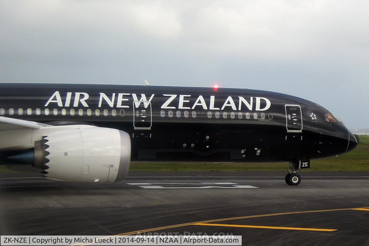 ZK-NZE, 2014 Boeing 787-9 Dreamliner C/N 34334, Looking sharp
