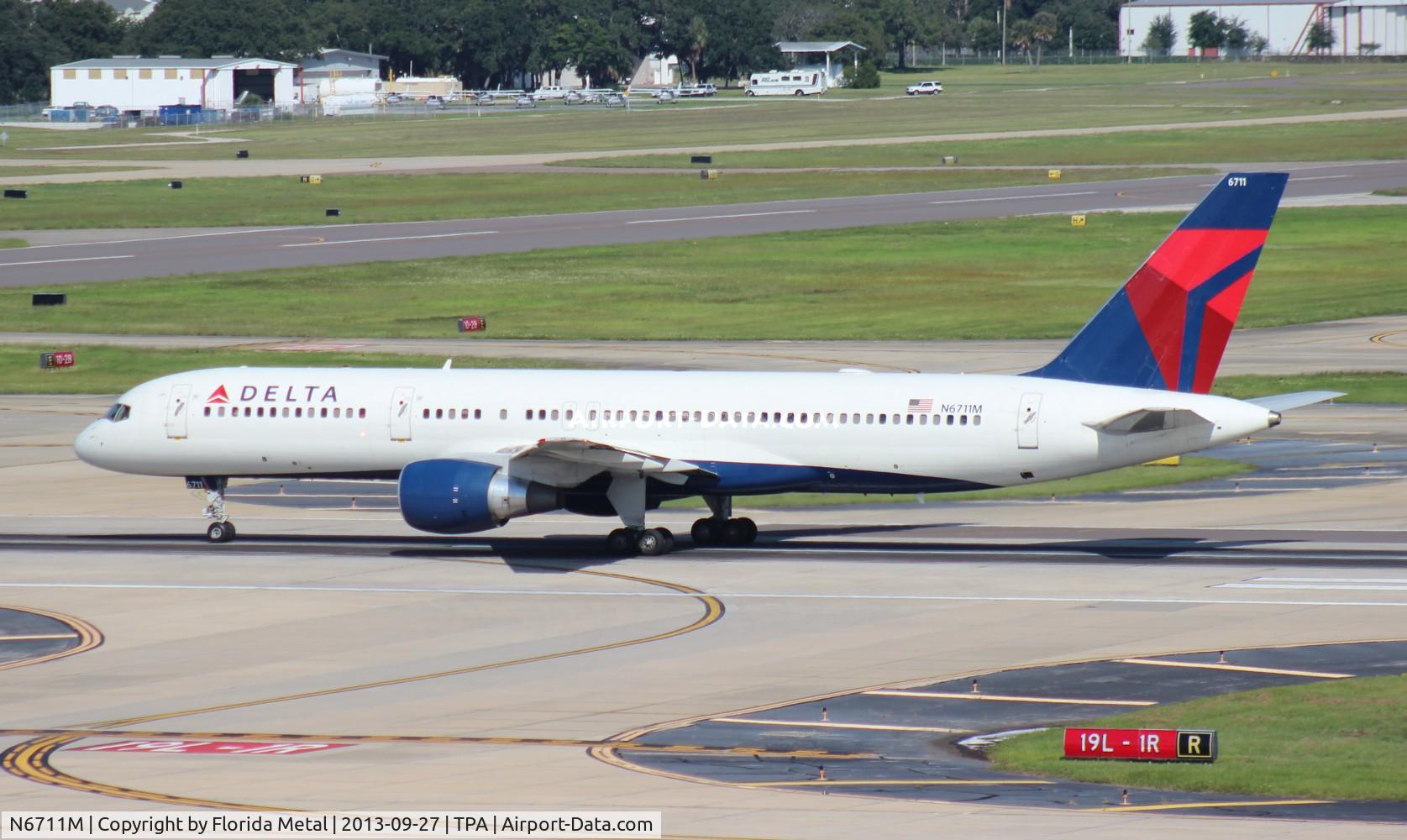 N6711M, 2000 Boeing 757-232 C/N 30483, Delta 757-200
