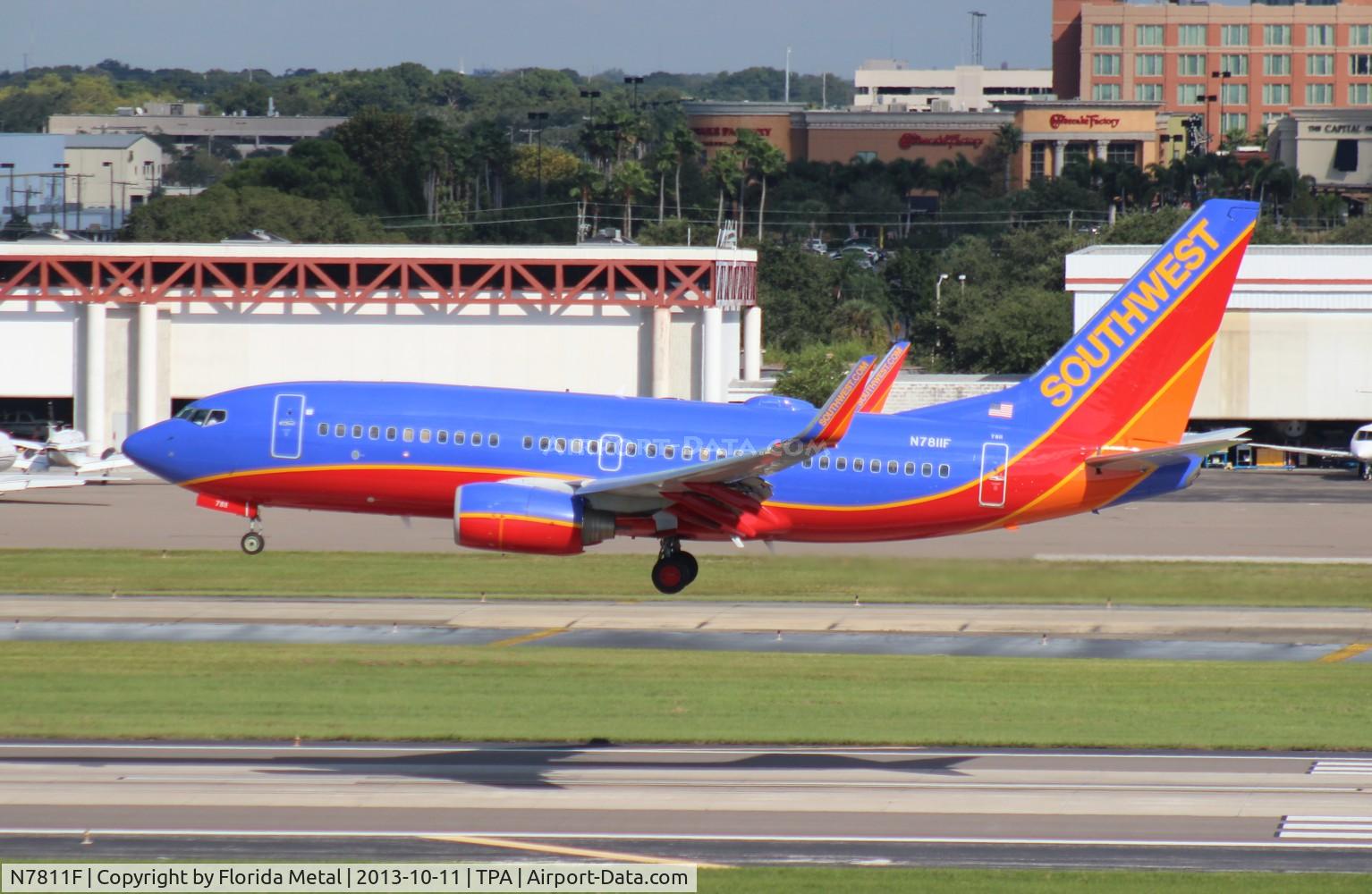 N7811F, 2001 Boeing 737-76N C/N 28654, Southwest 737-700