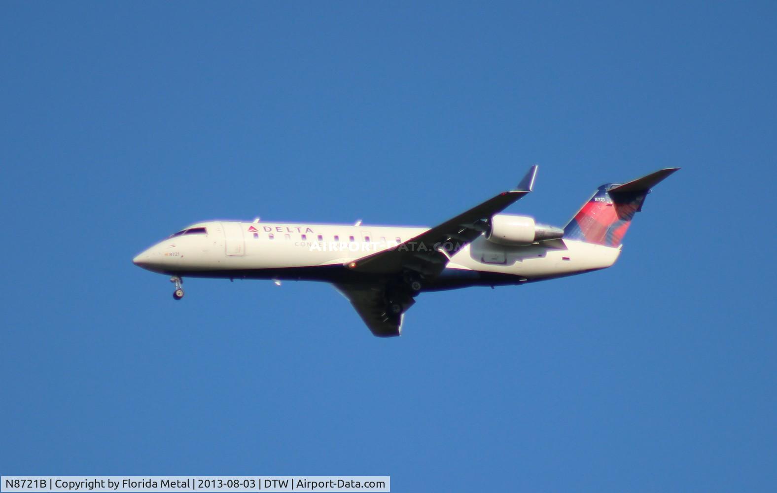 N8721B, 2002 Canadair CRJ-440 (CL-600-2B19) Regional Jet C/N 7721, Delta Connection CRJ-440