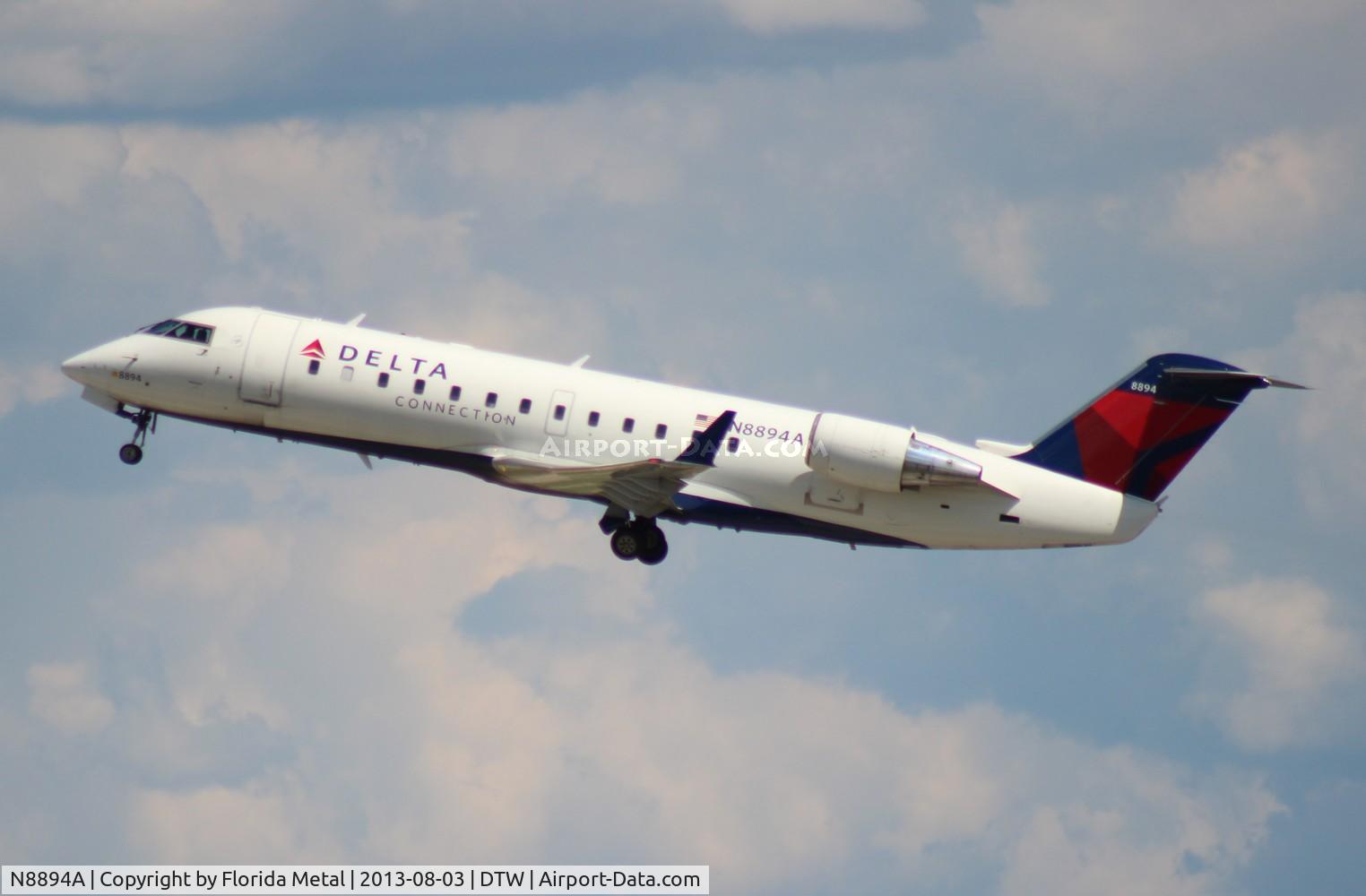 N8894A, 2003 Canadair CRJ-200LR (CL-600-2B19) C/N 7894, Delta Connection CRJ-200