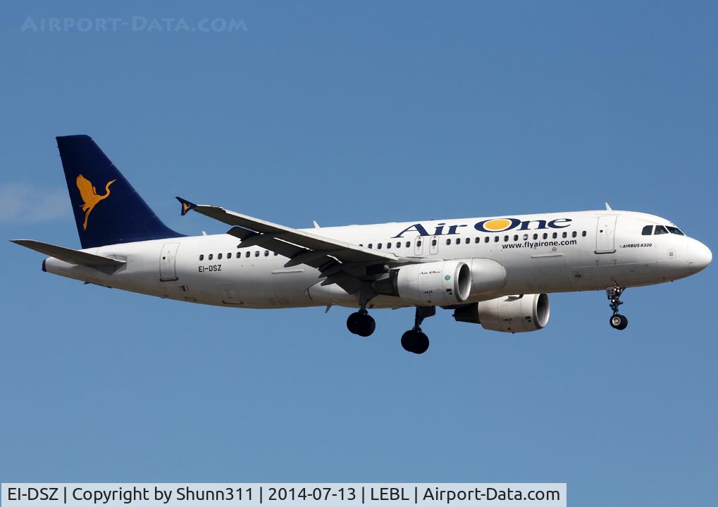 EI-DSZ, 2008 Airbus A320-216 C/N 3695, Landing rwy 25R