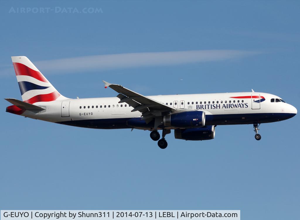 G-EUYO, 2013 Airbus A320-232 C/N 5634, Landing rwy 25R