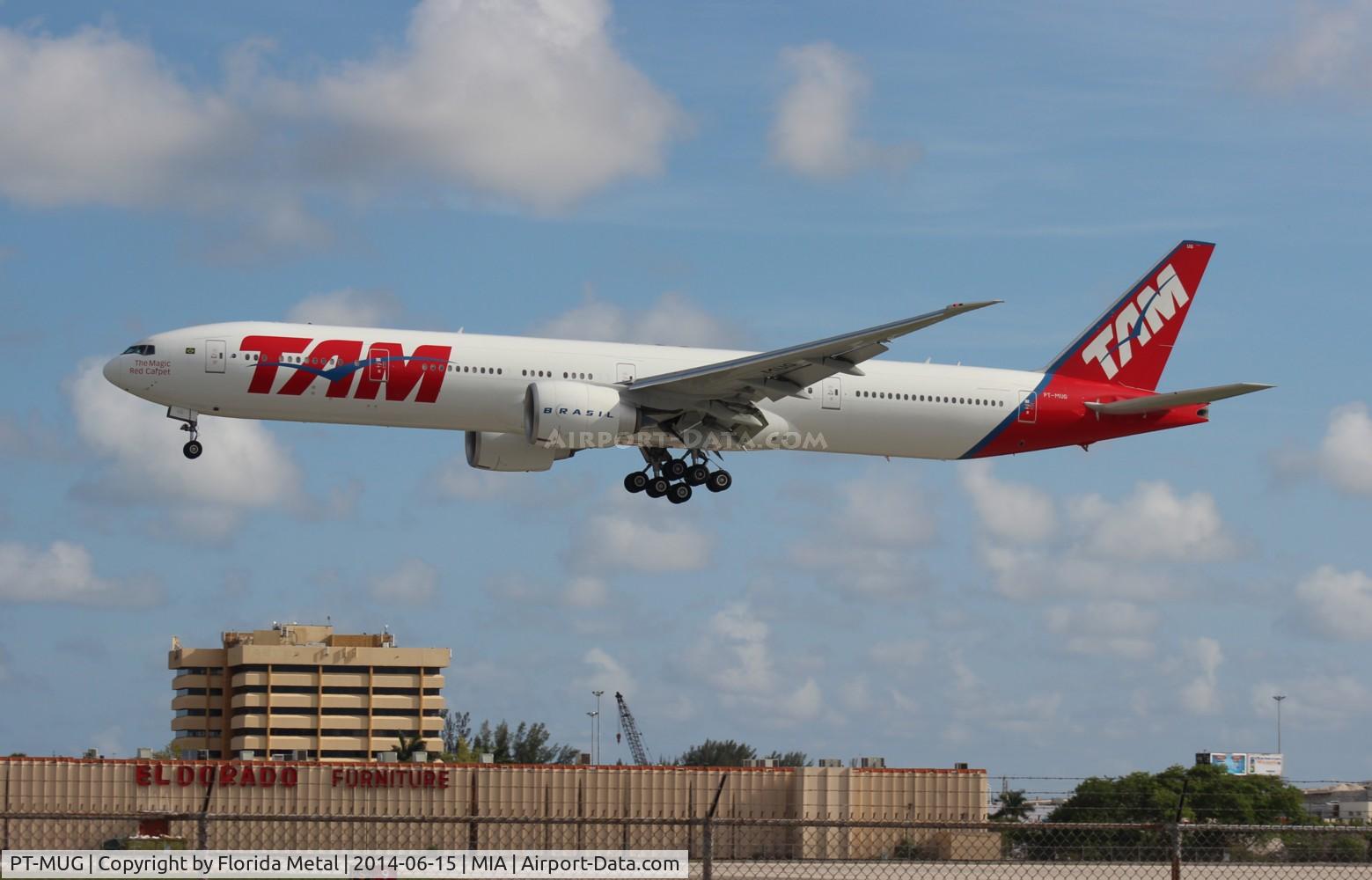 PT-MUG, 2012 Boeing 777-32W/ER C/N 38888, TAM 777-300
