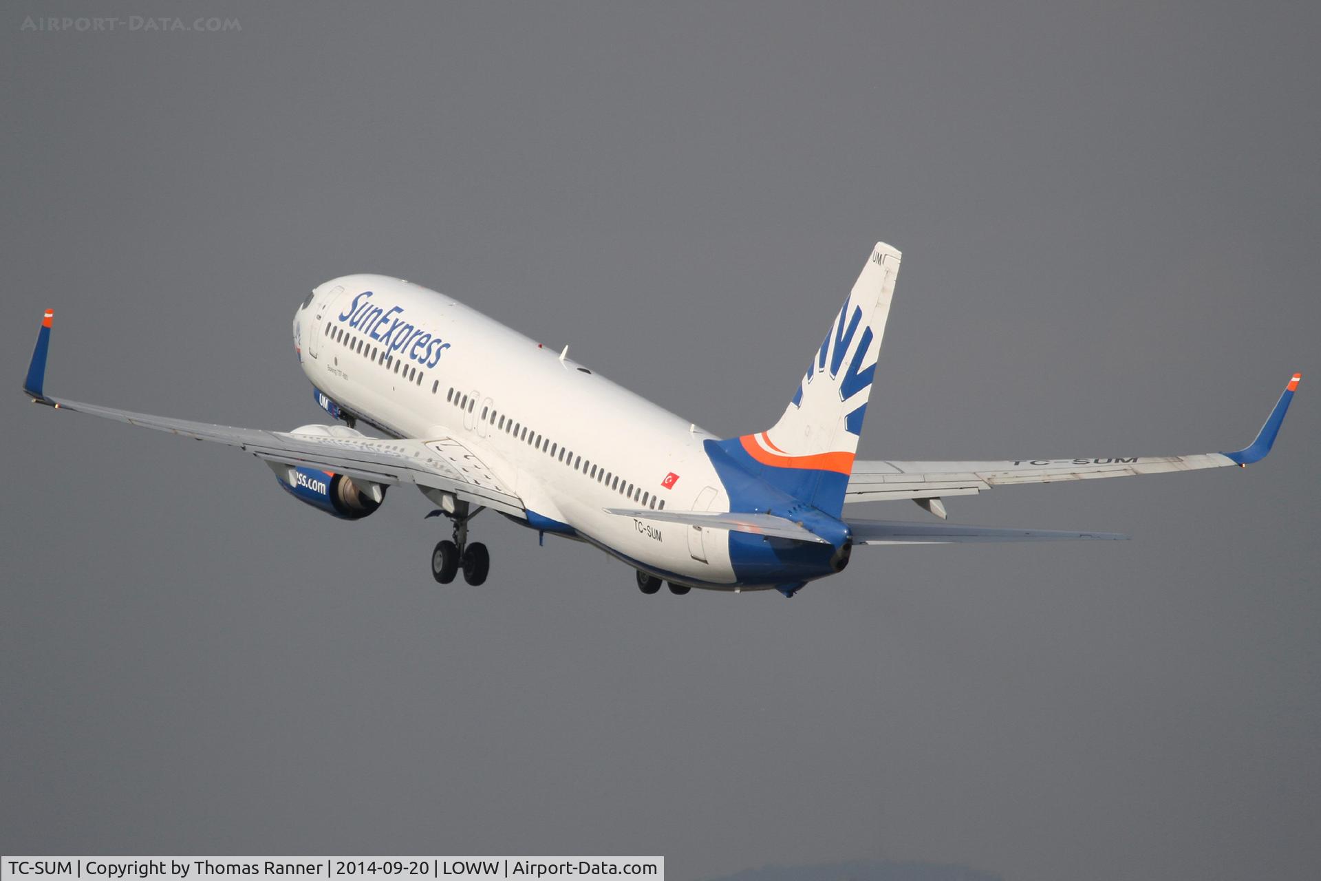 TC-SUM, 1999 Boeing 737-85F C/N 28826, SunExpress B737