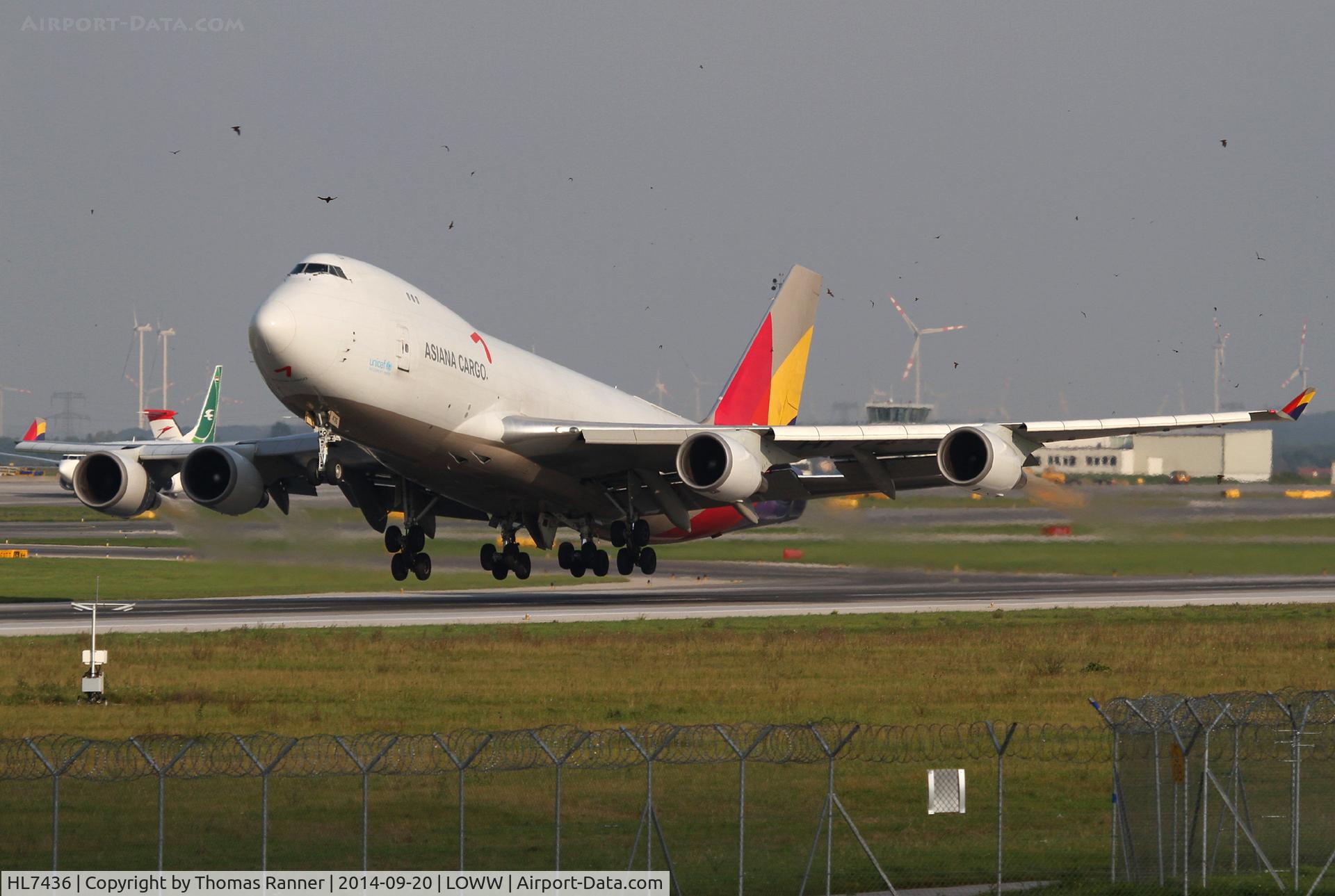 HL7436, 2002 Boeing 747-48EF (SCD) C/N 29170, Asiana B747