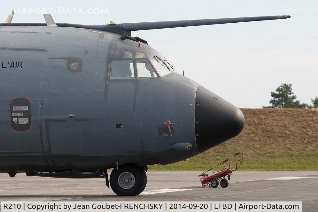 R210, Transall C-160R C/N 213, FAF at BA106
