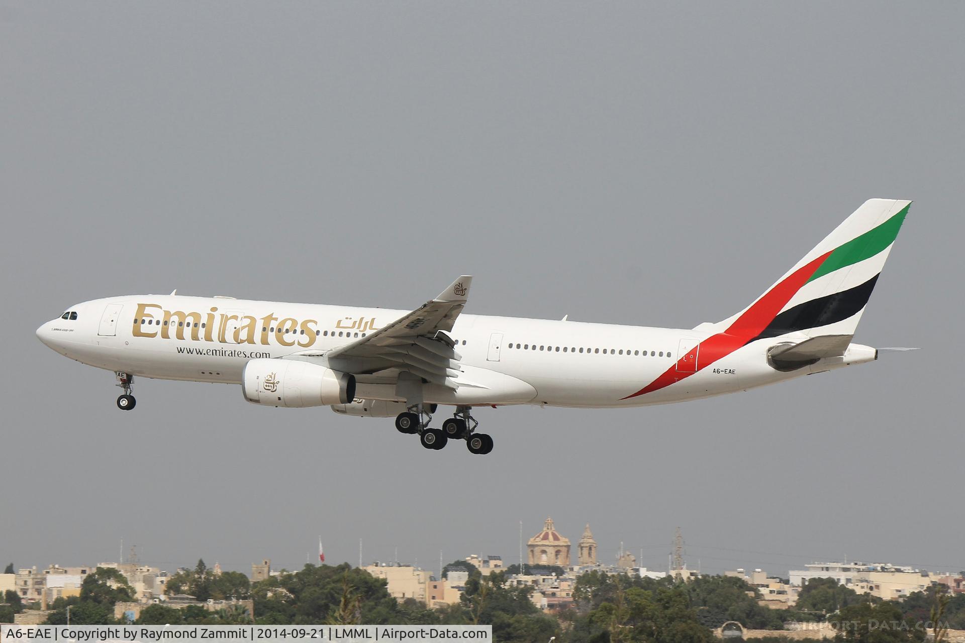 A6-EAE, 2001 Airbus A330-243 C/N 384, A330 A6-EAE Emirates
