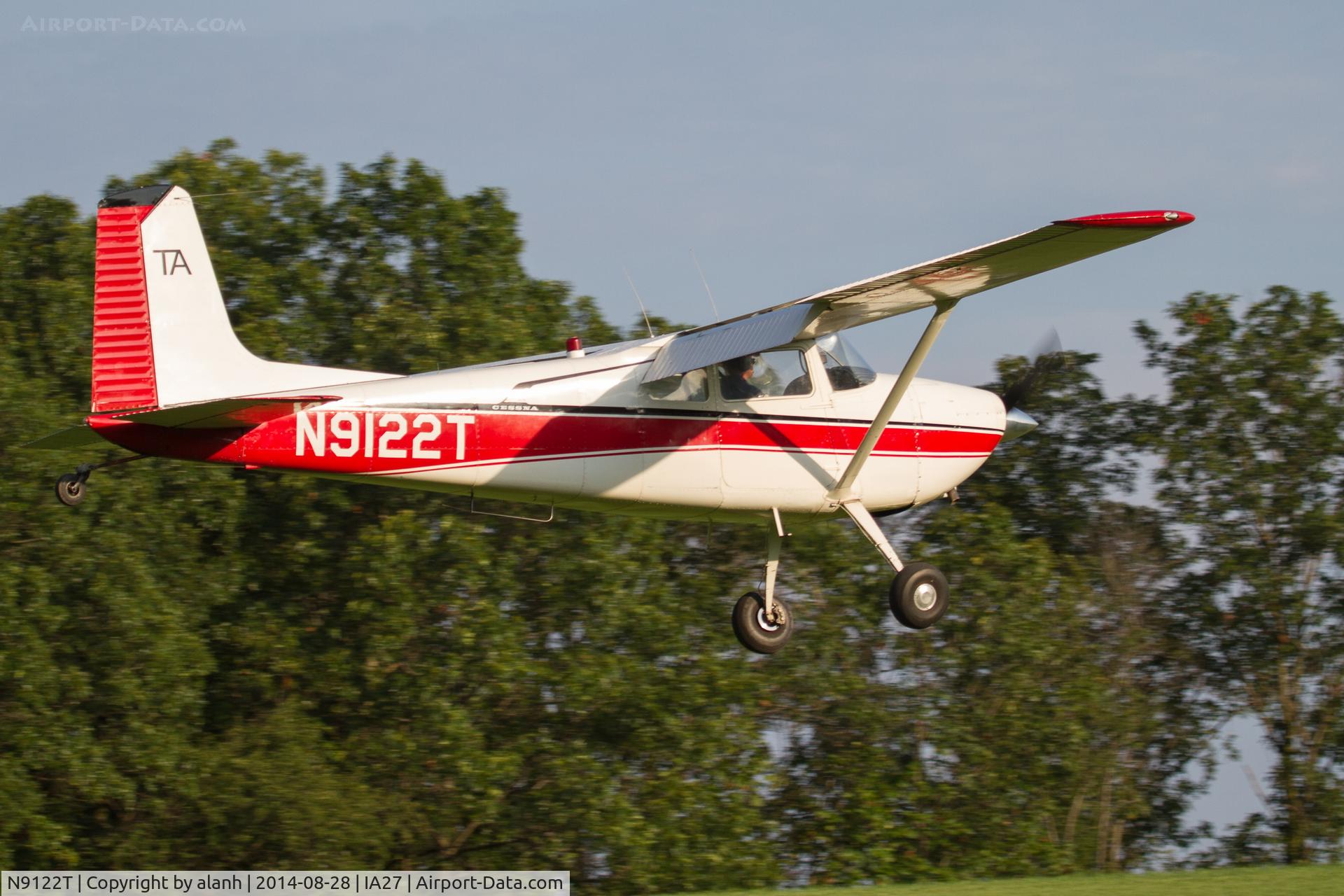 N9122T, 1959 Cessna 180B C/N 50622, Landing at Antique Airfield, Blakesburg