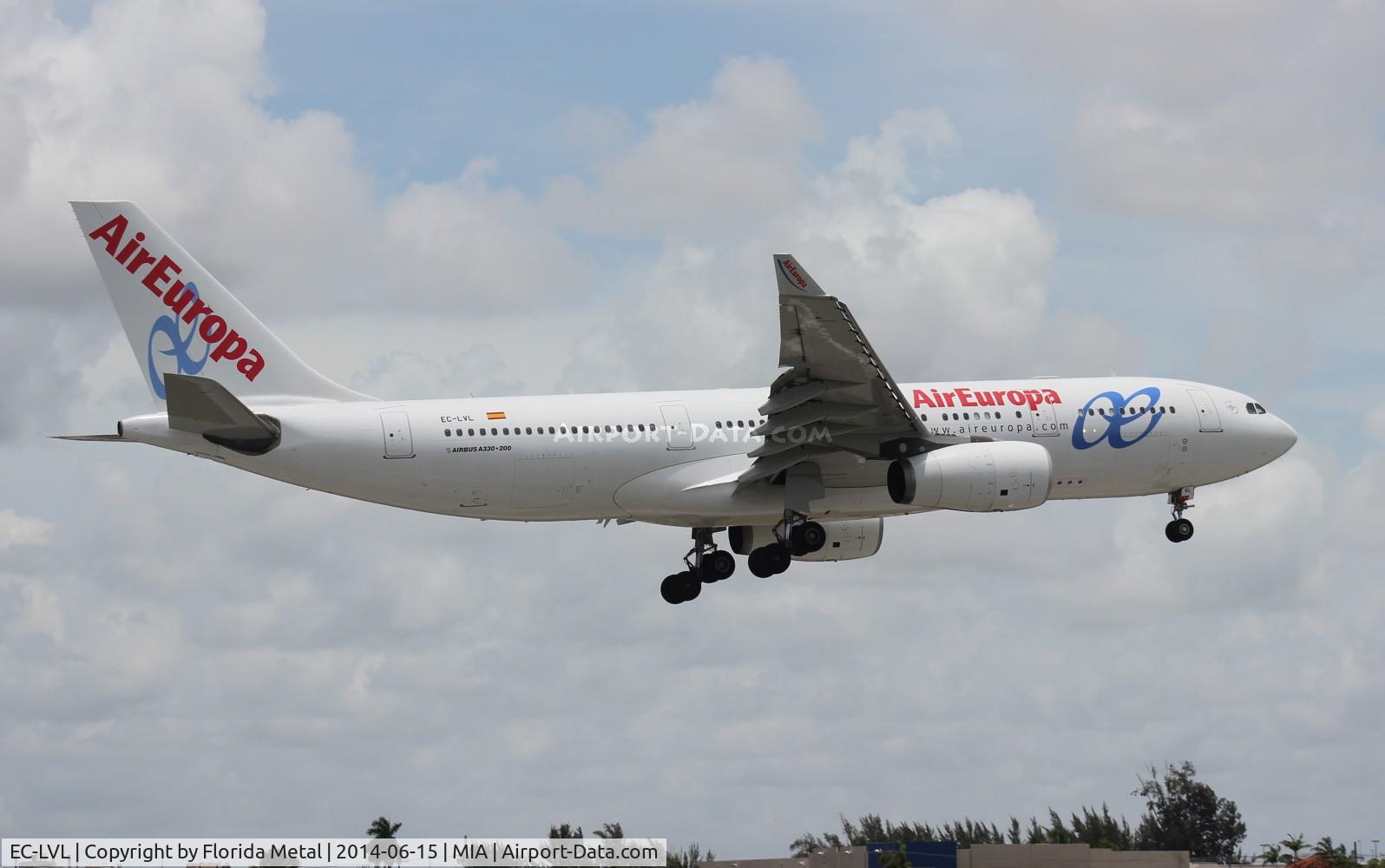 EC-LVL, 2002 Airbus A330-243 C/N 461, Air Europa A330-200