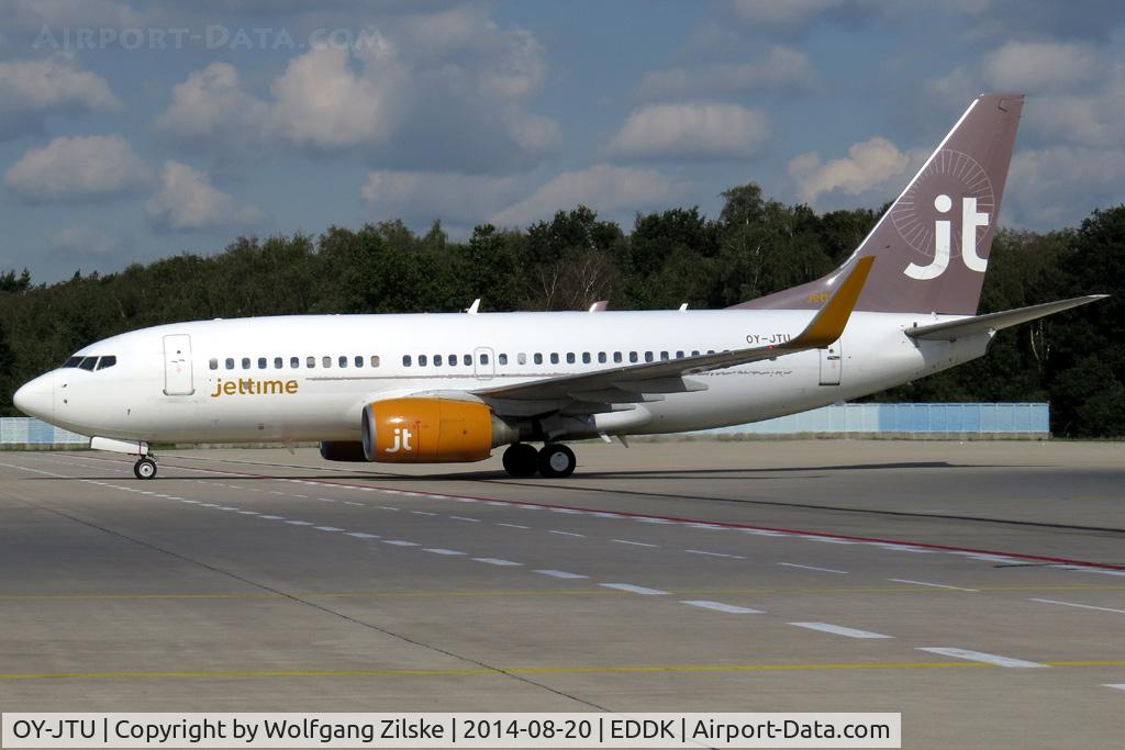 OY-JTU, 1999 Boeing 737-7L9 C/N 28010, visitor