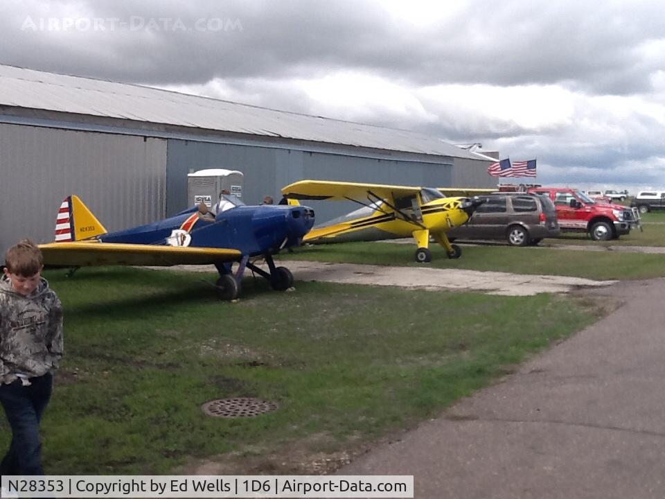 N28353, 1976 Bowers Fly Baby 1A C/N 63-47, Fly in at Hector , MN