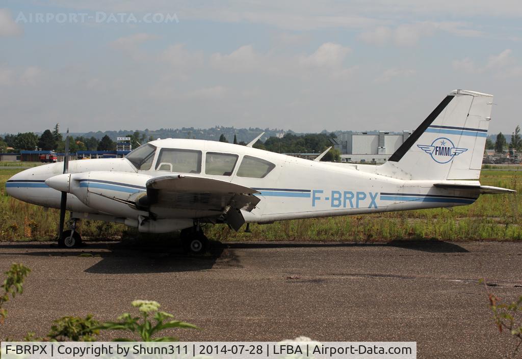 F-BRPX, Piper PA-23-250 Aztec C/N 274285, Permanently stored