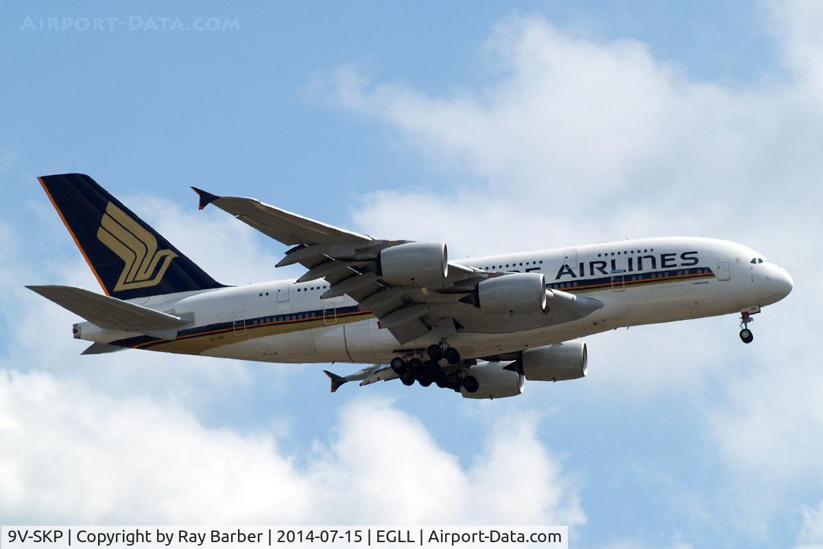 9V-SKP, 2011 Airbus A380-841 C/N 076, Airbus A380-841 [076] (Singapore Airlines) Home~G 15/07/2014. On approach 27L.
