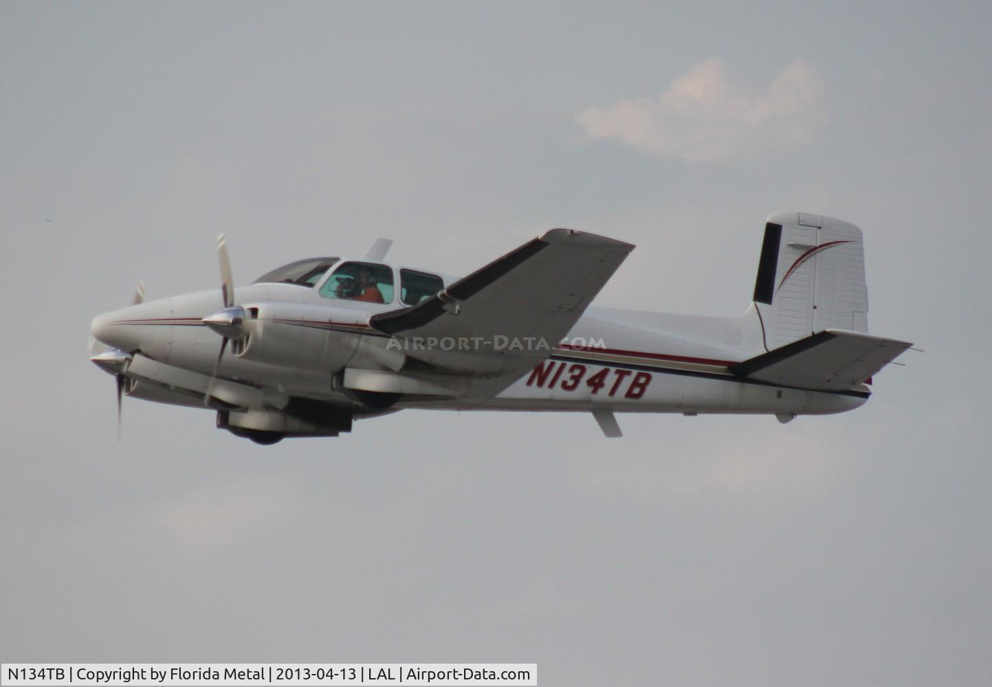 N134TB, 1960 Beech H50 C/N HH-126, Beech 50 Twin Bonanza