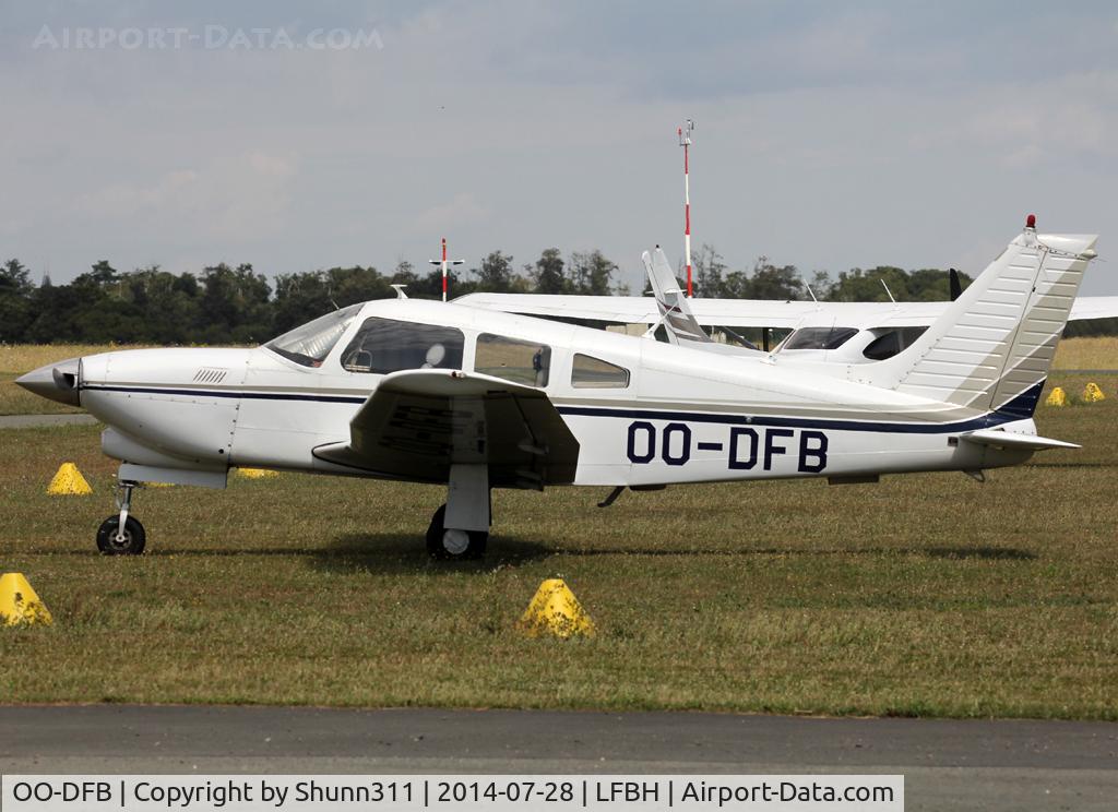 OO-DFB, 1978 Piper PA-28R-201T Cherokee Arrow III C/N 28R-7803280, Parked in the grass...