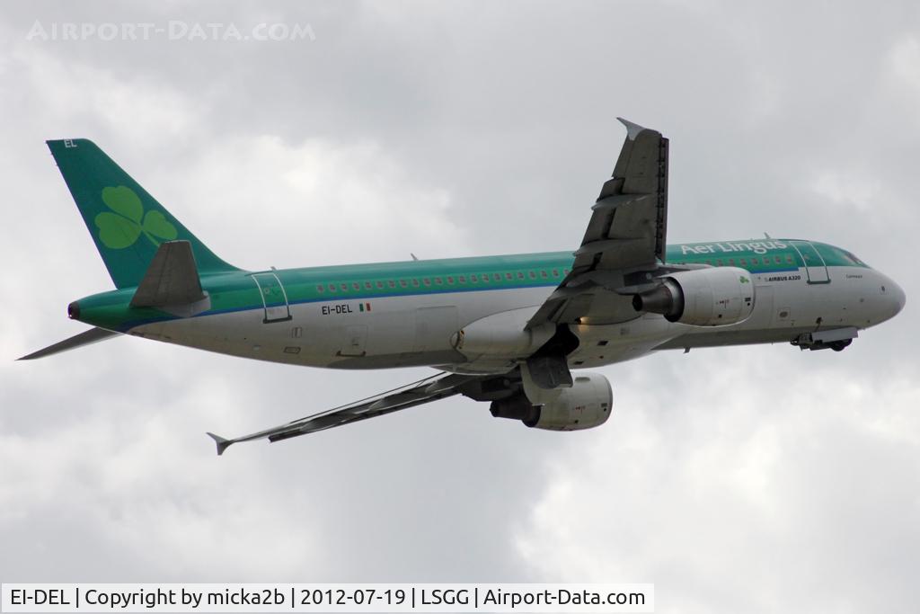 EI-DEL, 2005 Airbus A320-214 C/N 2409, Take off
