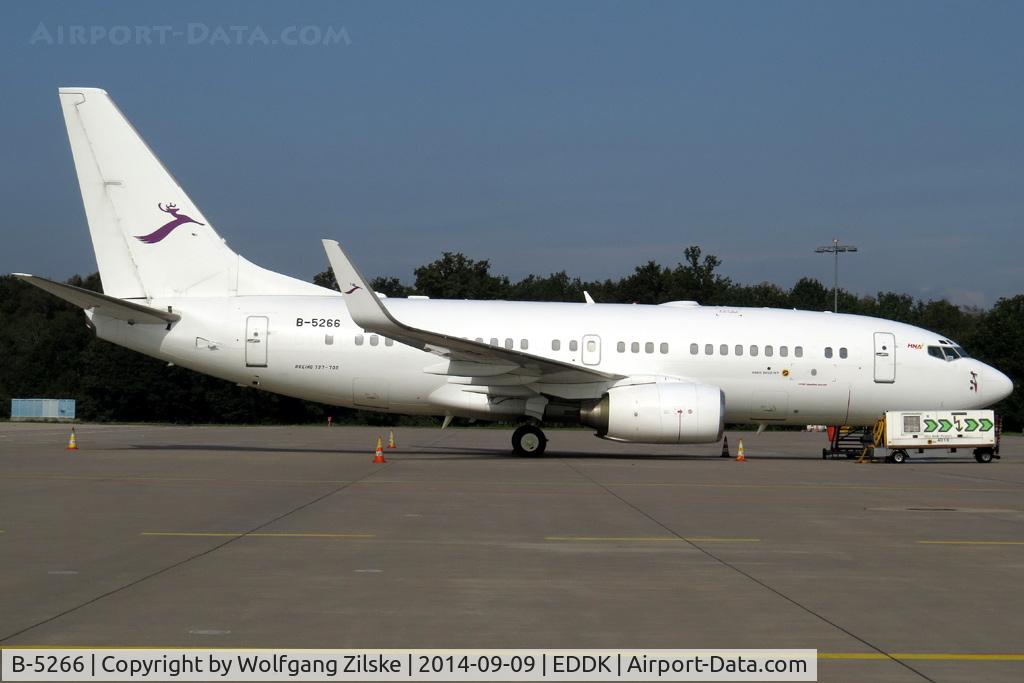 B-5266, 1999 Boeing 737-7AK C/N 29866, visitor