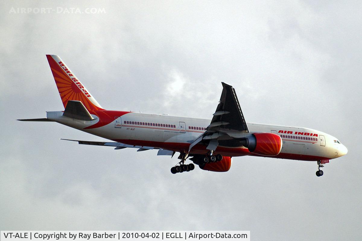 VT-ALE, 2008 Boeing 777-237/LR C/N 36304, Boeing 777-237LR [36304] (Air India) Home~G 02/04/2010. On approach 27L landing in the setting sun.