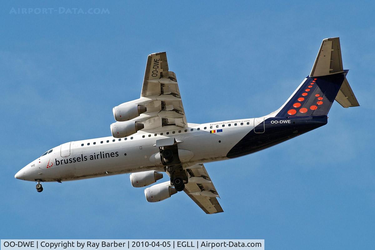 OO-DWE, 1998 British Aerospace Avro 146-RJ100 C/N E3327, BAe 146-RJ100 [E3327] (Brussels Airlines) Home~G 05/04/2010. On approach 27R.