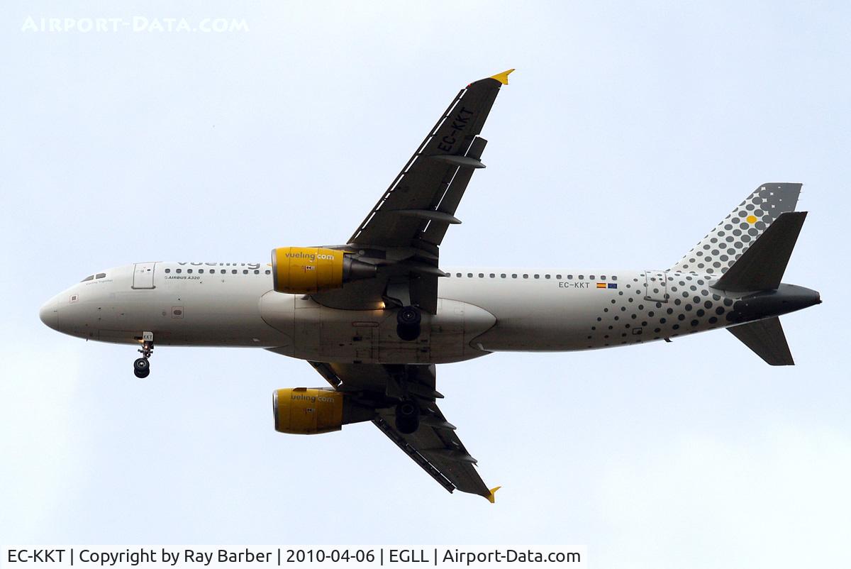 EC-KKT, 2007 Airbus A320-214 C/N 3293, Airbus A320-214 [3293] (Vueling Airlines) Home~G 06/04/2010. On approach 27R.
